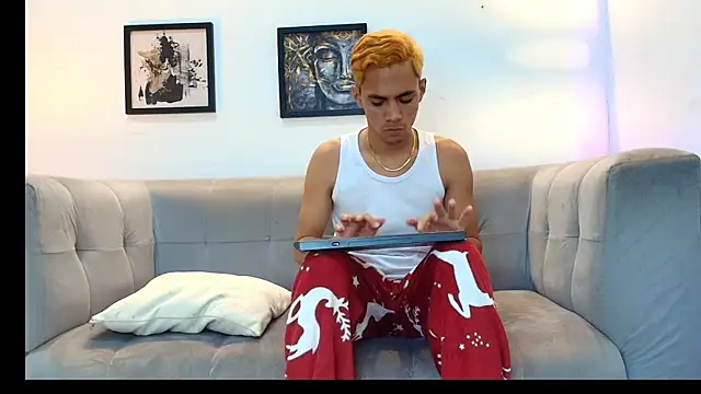 RED_BOYS_XXX webcam