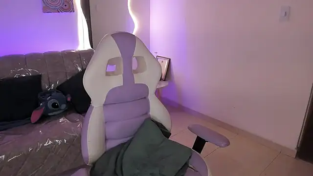 Emma_Miller2 webcam
