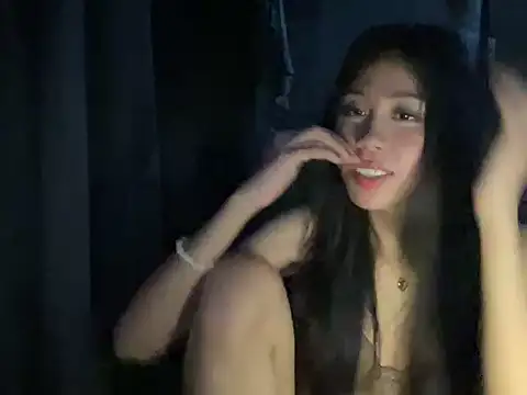 amberluiss webcam