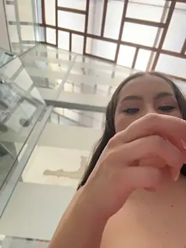 MegaanRouse_ webcam