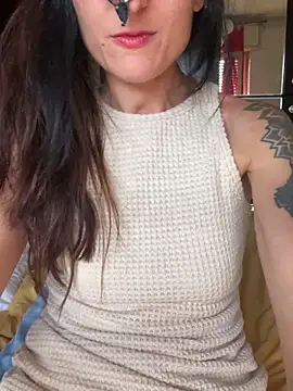 LolloLara91 webcam