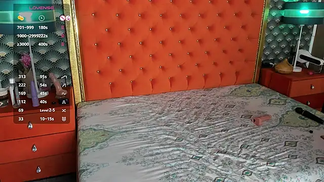 VallerieJones webcam