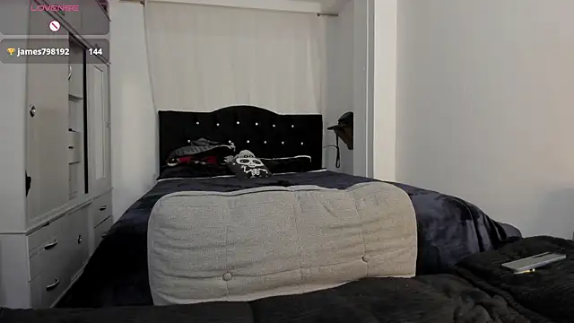 Amy_Aloqua webcam