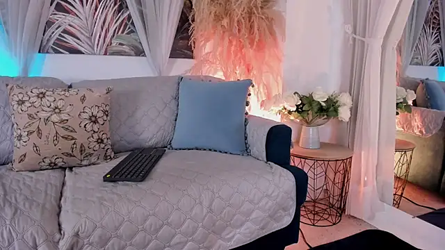 Nicolle_W live sex cam