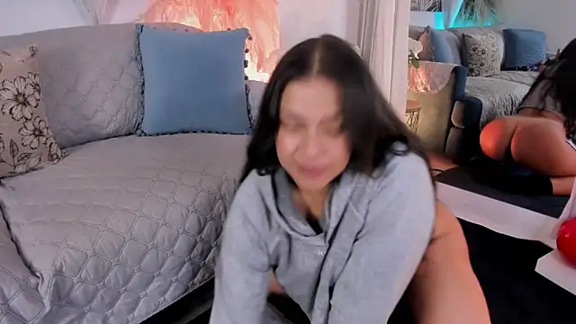 Nicolle_W webcam