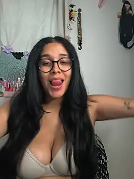 Annya-sweet webcam