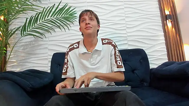 Pavo_tv webcam