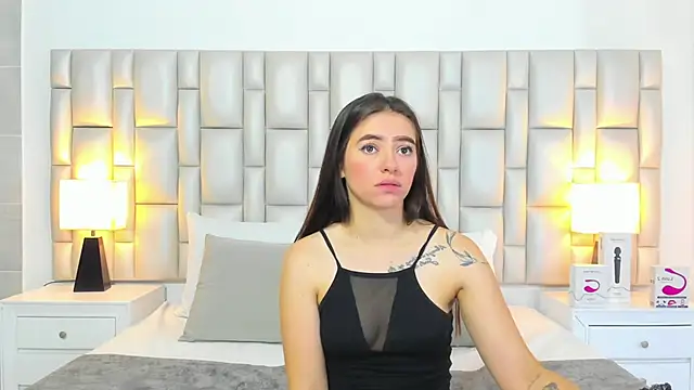 paola_katy_dicks webcam