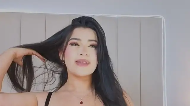 InnaVolkova live cam on StripChat