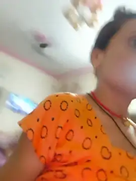 Sexy-Suhani2