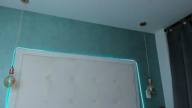mia_gomez7 webcam