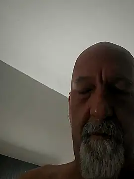 Yankeedave420 webcam