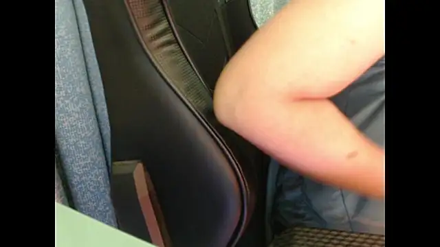 model29 (F young) - Pussy Show
