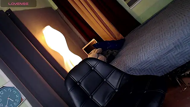 Creamycum_celinexx webcam