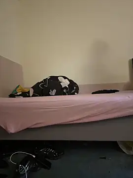 LauraundSteve_'s room