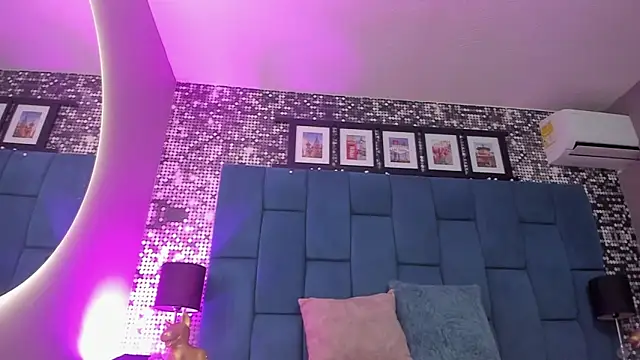ivy_glow webcam