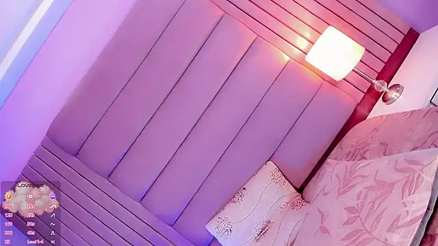 Camille_deluxe webcam