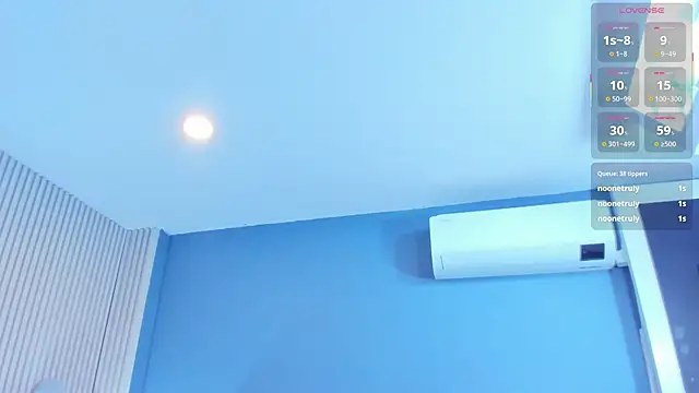luly_dreams webcam