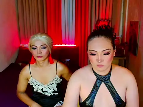 Phenomenal_Shemale webcam