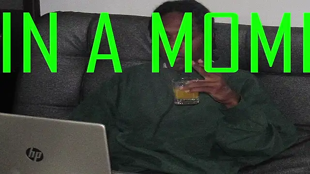 Larry-n-clouds webcam