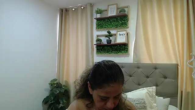 sasi_luna webcam
