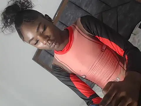 Hilary_tsx webcam
