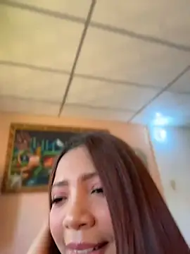 Pushaina__1 webcam