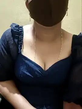 Latha_lovely webcam
