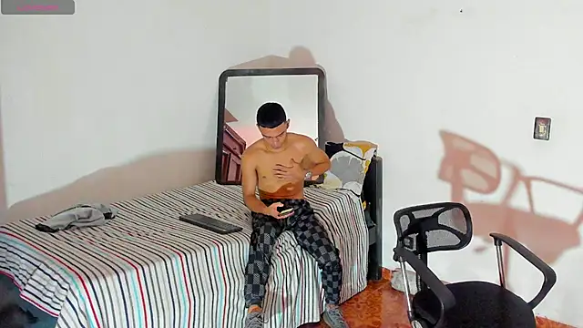 Teo_Rave webcam