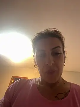 Hot-Milf4U webcam