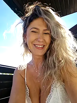 CelynaRoss webcam