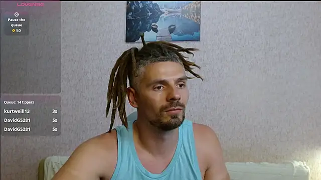 Aestheticguy101 webcam