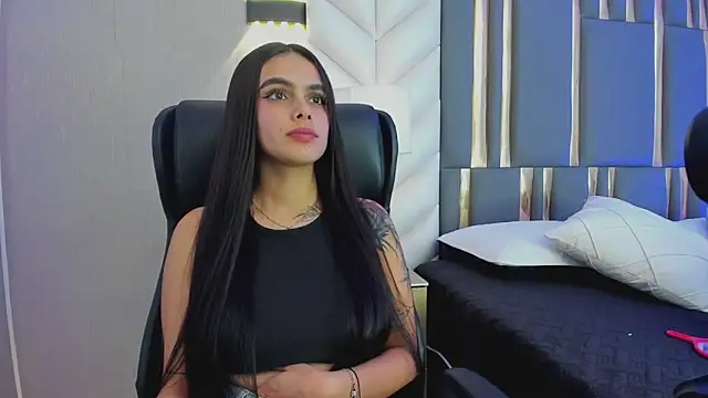 ChloeHarper_ webcam