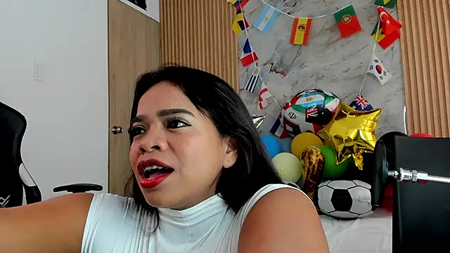 Any_topless webcam