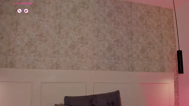 Emily_luve webcam
