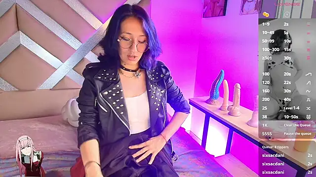 Watch mitsuri_nyx live on EroticFlix - High definition streams