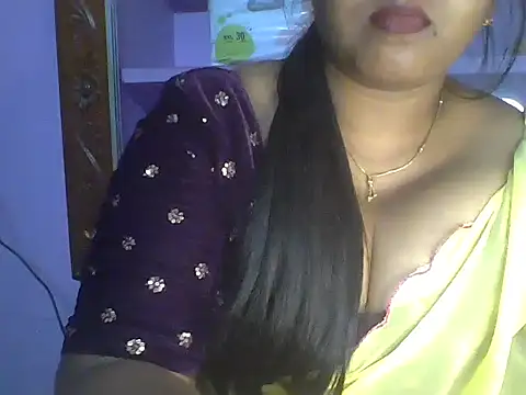 Tamil_Kuttyma webcam