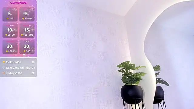 Watch ManuelaMontes_ live on EroticFlix - High definition streams
