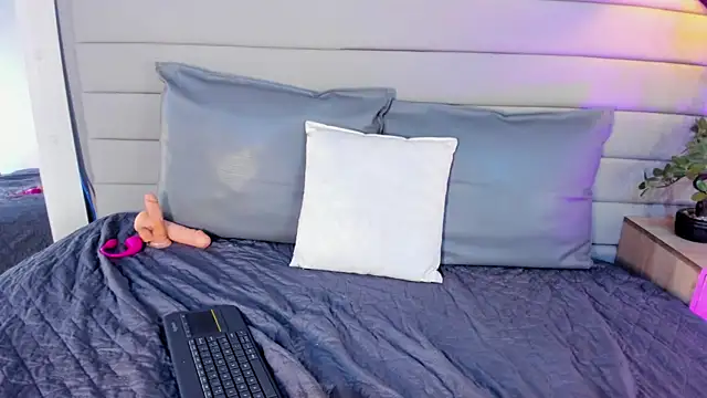 Miia_ferrarii webcam