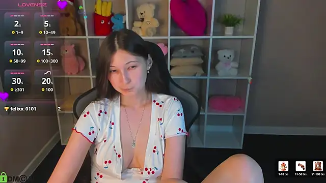 ella_burns (F young) - Panty tease