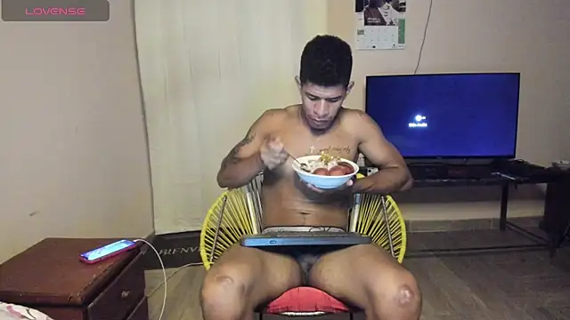 antonio_aguilarx webcam