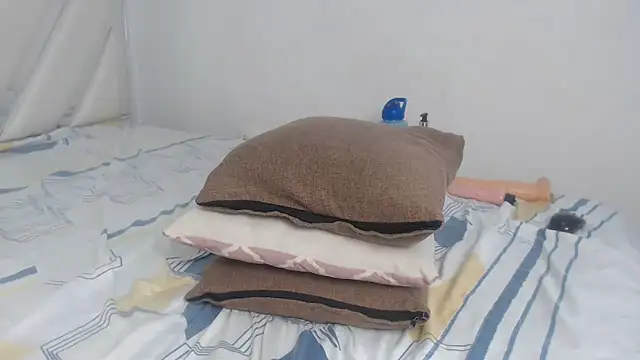 AlannaHarper webcam