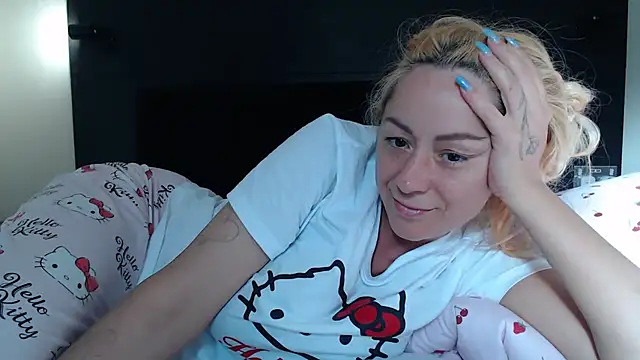 _karolynesyera_ webcam