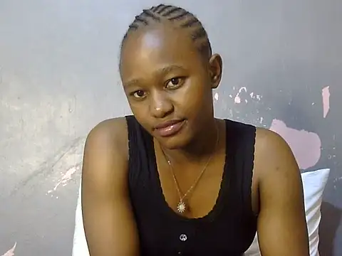 Petite_Ebony10