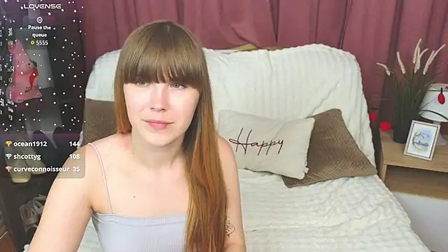 EmilyCuper_ webcam
