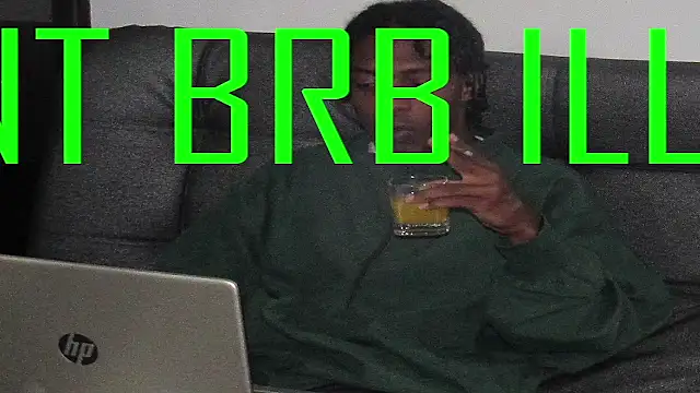 Larry-n-clouds webcam