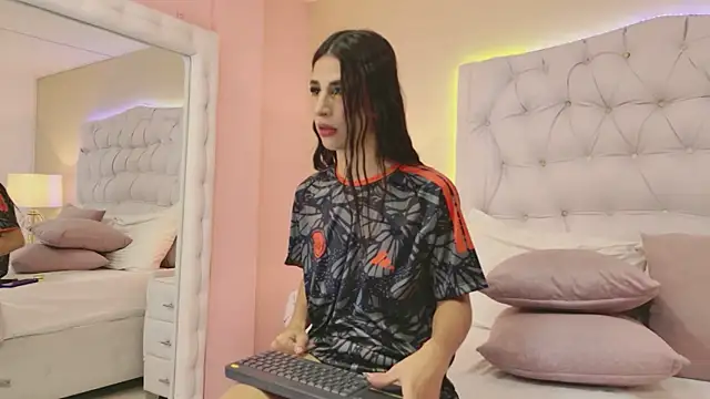 CaitlynMiller webcam