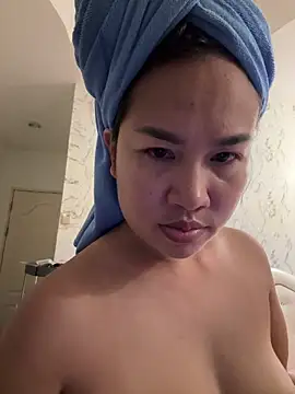Ponthip webcam