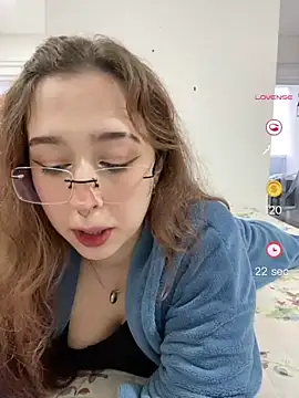 tsuki_chan_on webcam