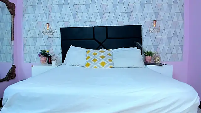 mahlakhalifa (F young) - show boobs